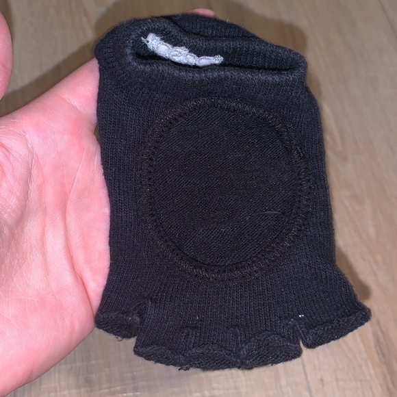 Toesox Open grip Socks with toe cut outs black - Picture 3 of 3